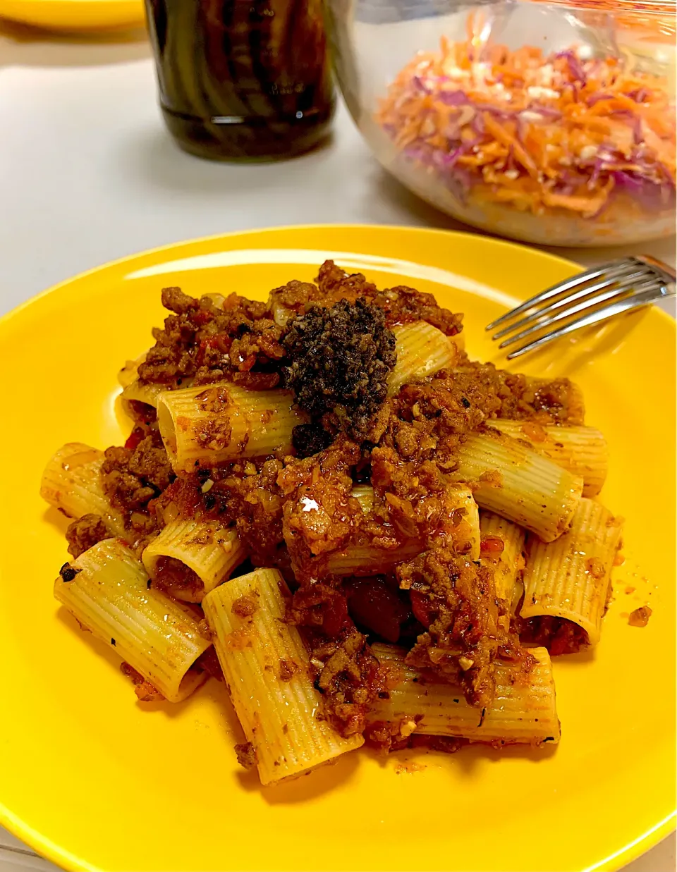 Rigatoni and Bolognese Sauce topped with Black Truffle Duxelles|gonbenさん