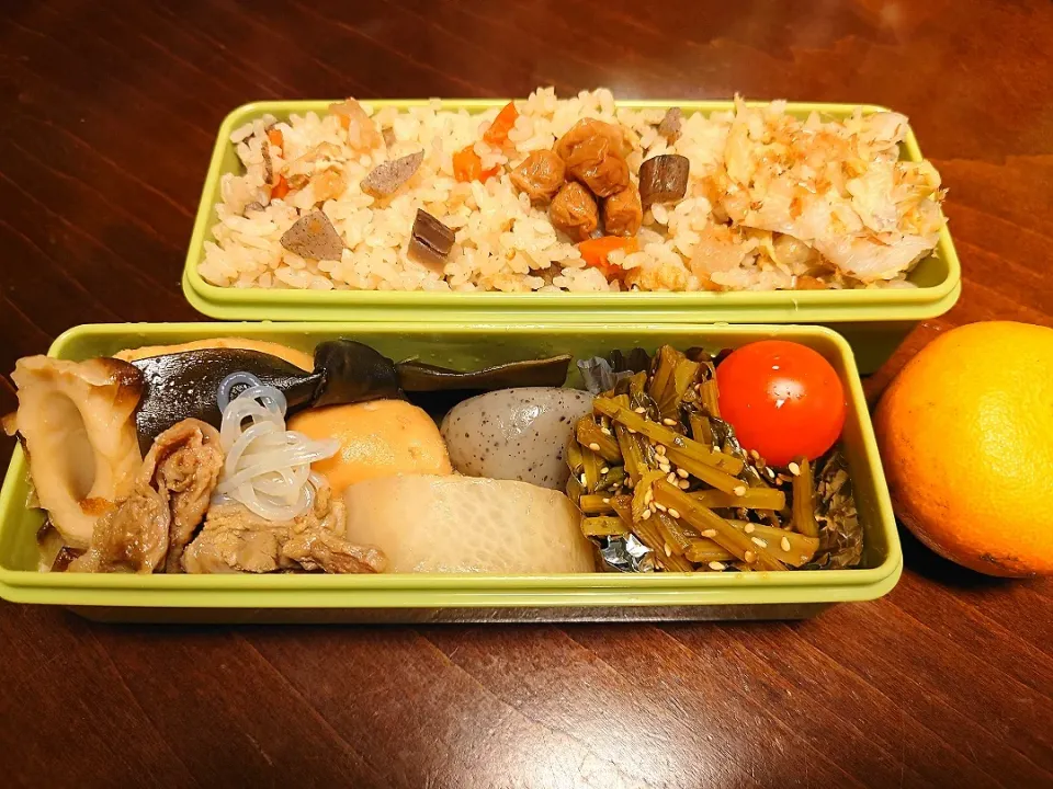 Snapdishの料理写真:おでんと炊き込みご飯弁当|りょーさん