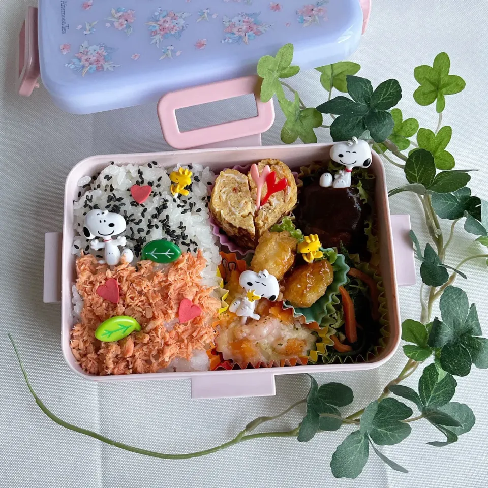 Snapdishの料理写真:1/18❤︎娘の自宅お弁当❤︎二色ごはん🌱|Makinsさん