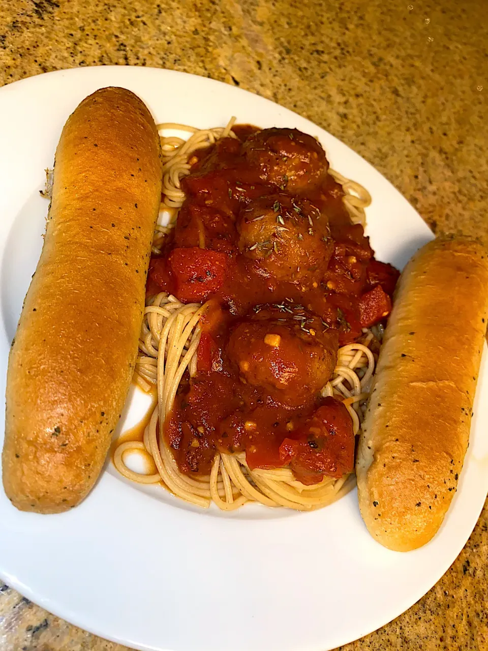 Spaghetti and spicy Sicilian meatballs|Tawanjaさん