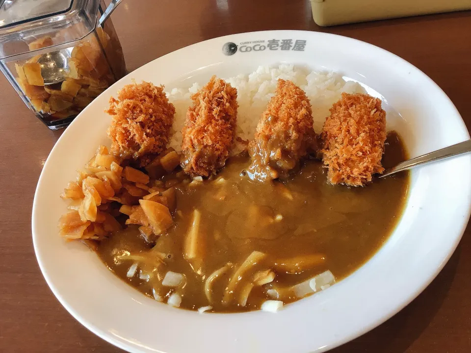 CoCo壱番屋さんの牡蠣フライカレー🍛😋|アライさんさん