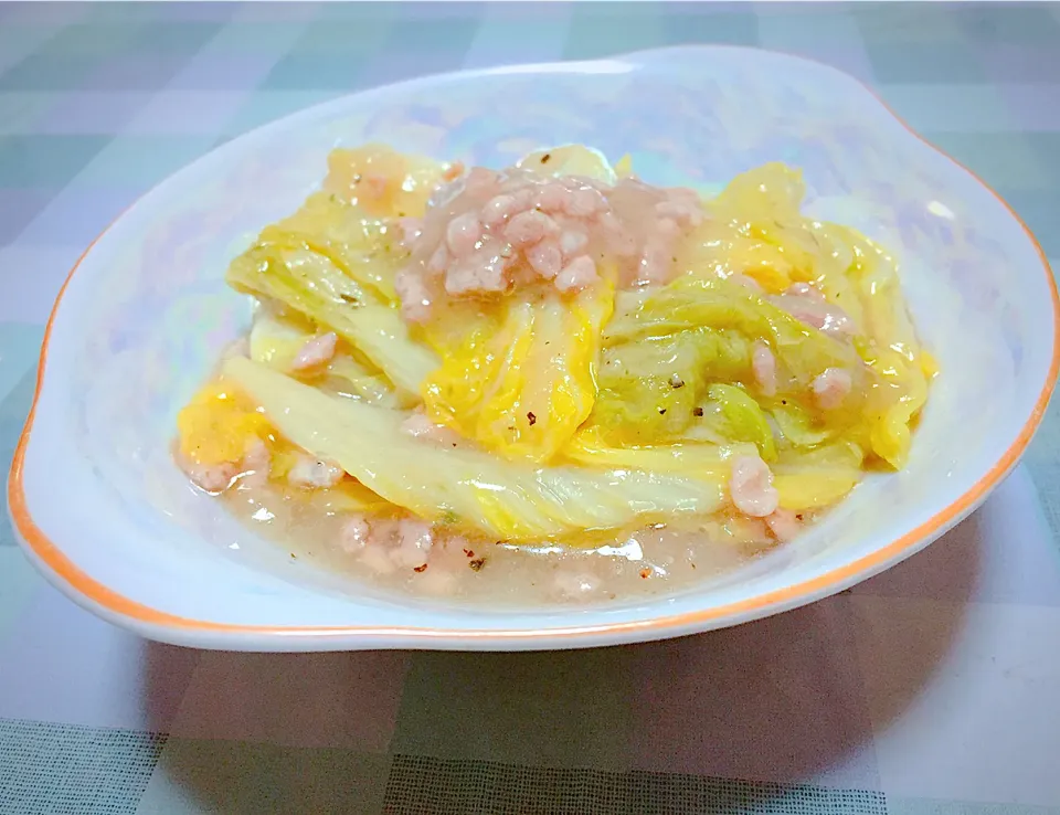 越冬野菜
凍った白菜で 
挽肉と白菜のトロトロ煮|🌻ako ·͜·♡peco🌻さん