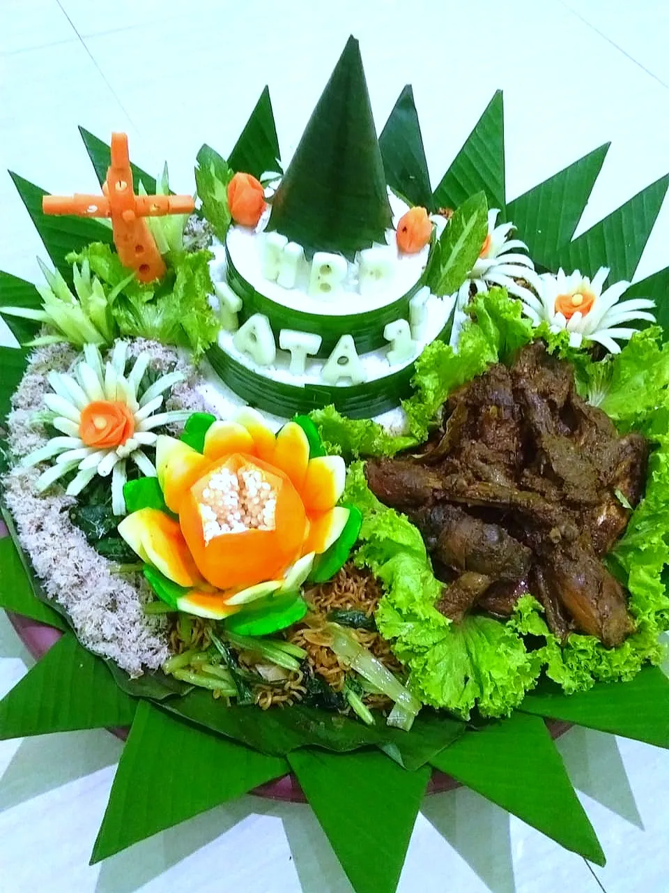 Snapdishの料理写真:tumpeng tata|rumah binarさん