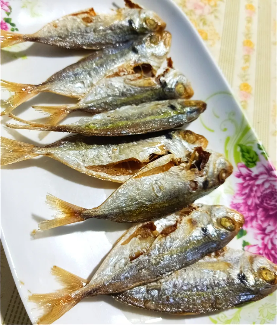 Snapdishの料理写真:Crispy Sun-dried Yellow Fish|🌿Veerapan Mu🌿さん