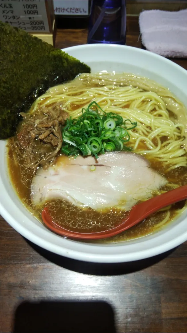 牛骨しょうゆらーめん@麺場らせん　東長崎駅|watarunさん