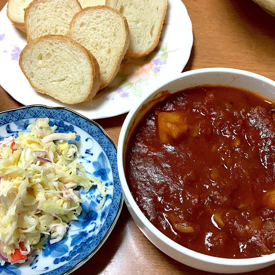 コールスローサラダと昨日のビーフシチュー|みんみんさん