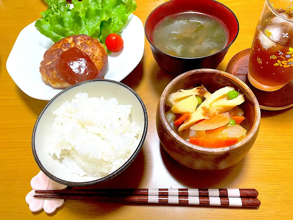 やわらか豆腐野菜ハンバーグ、焼ちくわとじゃが芋の煮もの|江口笑湖さん