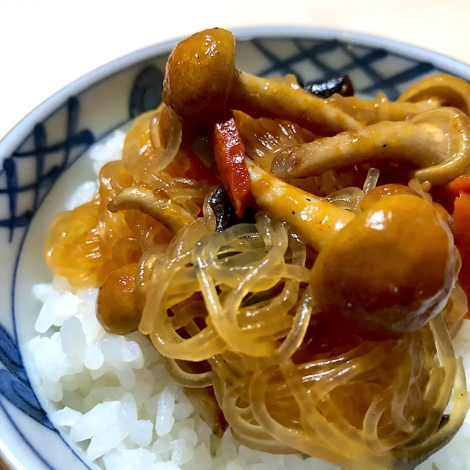 なめこと麻婆春雨|くまちゃんなめこさん