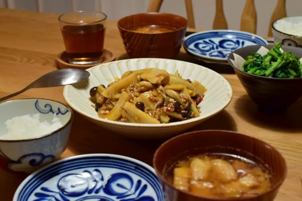 蓮根麻婆と菜花の辛子あえ|うにんぱすさん