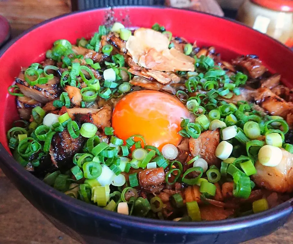 Snapdishの料理写真:豚玉丼|りくれんさん