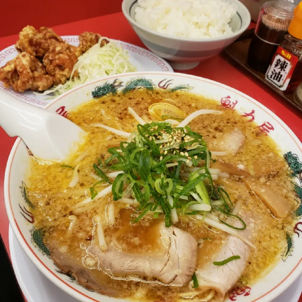 みそラーメン 唐揚げ定食|haru1204jpさん