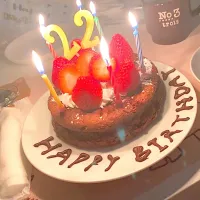 ガトーショコラの誕生日ケーキ🍰|やすだみさん