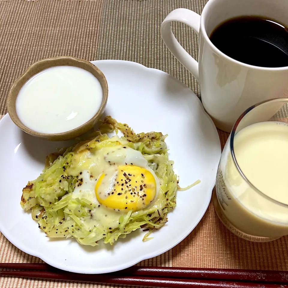 キャベツの目玉焼きinチーズ|akkoさん