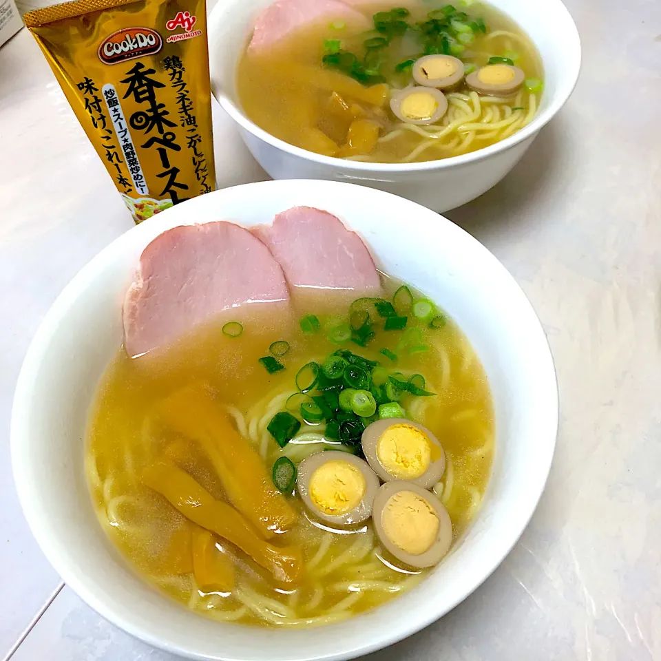 Snapdishの料理写真:香味ペーストで、ラーメン🍜|ぷーはるひゅうさん