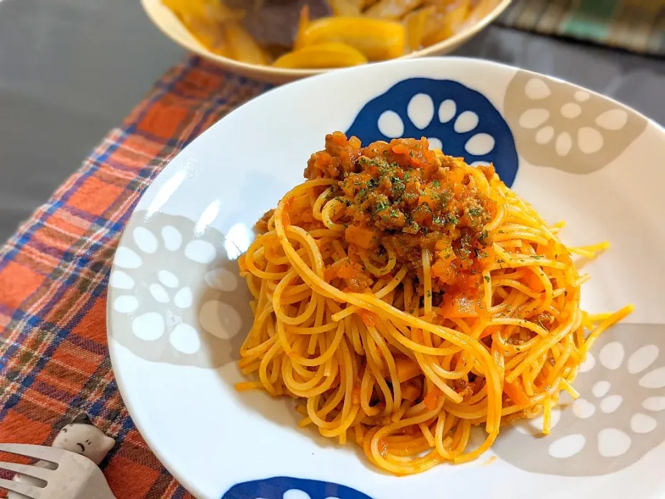 Snapdishの料理写真:ミートソースパスタ☆*°|奈津美さん