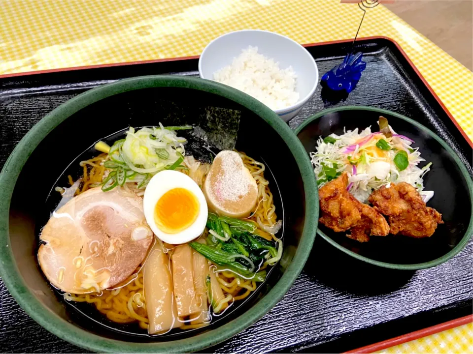 Snapdishの料理写真:アツアツ麺フェア　旭川しょうゆラーメンセット|nyama1さん