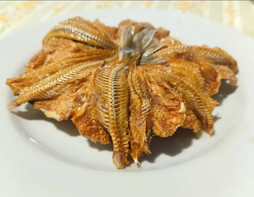 Crispy fried robin head fish|🌿Veerapan Mu🌿さん