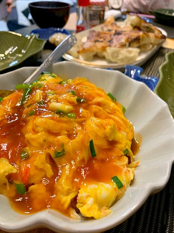 天津飯と餃子の味付けも頂いた調味料でらくらく|ochihekoさん