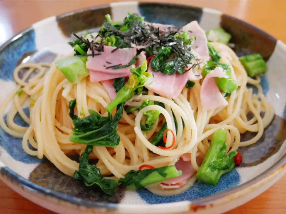 Snapdishの料理写真:21/01/21 ランチ♪ 菜の花とベーコンのパスタ|ikukoさん