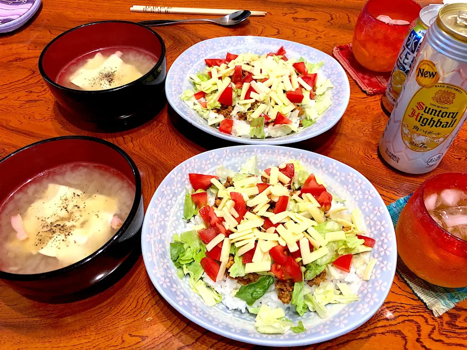 タコライスとオニオンスープ😋|すかラインさん