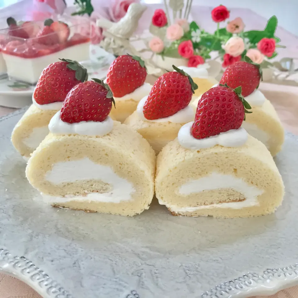 米粉の純正ロールケーキ✨🍓🍓🍓🌀|エンジェルさん