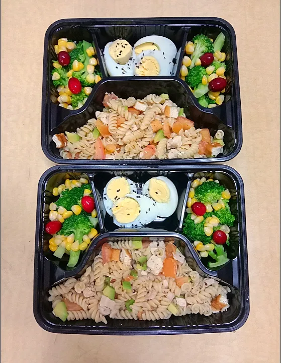 Healthy Lunch Box
健康便當 吃出健康
#low carb high protein
#less oil #less salt #less sugar
#no processed food
#eathealthy 
#eatclean|steady chanさん