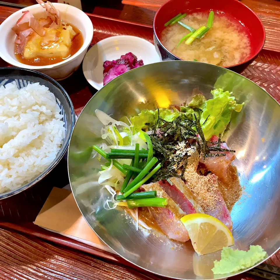 Snapdishの料理写真:胡麻かんぱち定食|T. Wonderさん