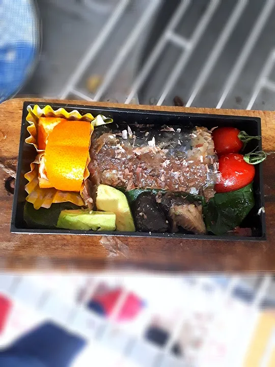 サバの味噌煮弁当🍱|たんごたんごさん