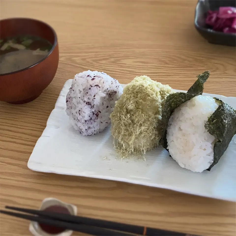 Snapdishの料理写真:おにぎりランチ|ツインうさぎさん