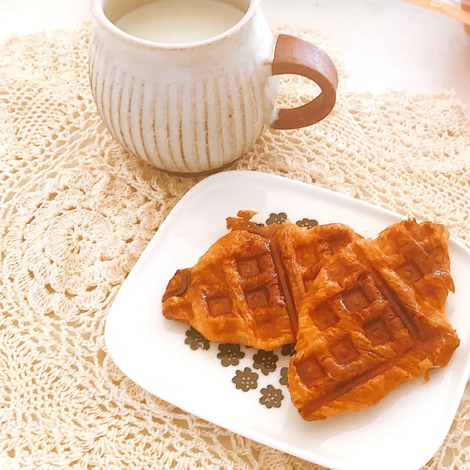 クロワッサンをワッフル焼き型で|＊Aloha＊さん