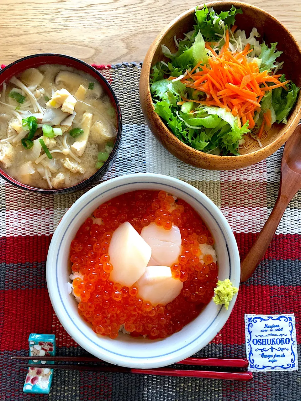 イクラとホタテ丼✨|Tina Tomoko😋さん