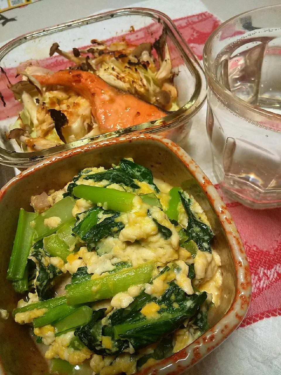 今日の晩御飯
※小松菜の炒り豆腐卵とじ
※グリルでちゃんちゃん焼き
※焼酎ハイボール|れあMIXさん