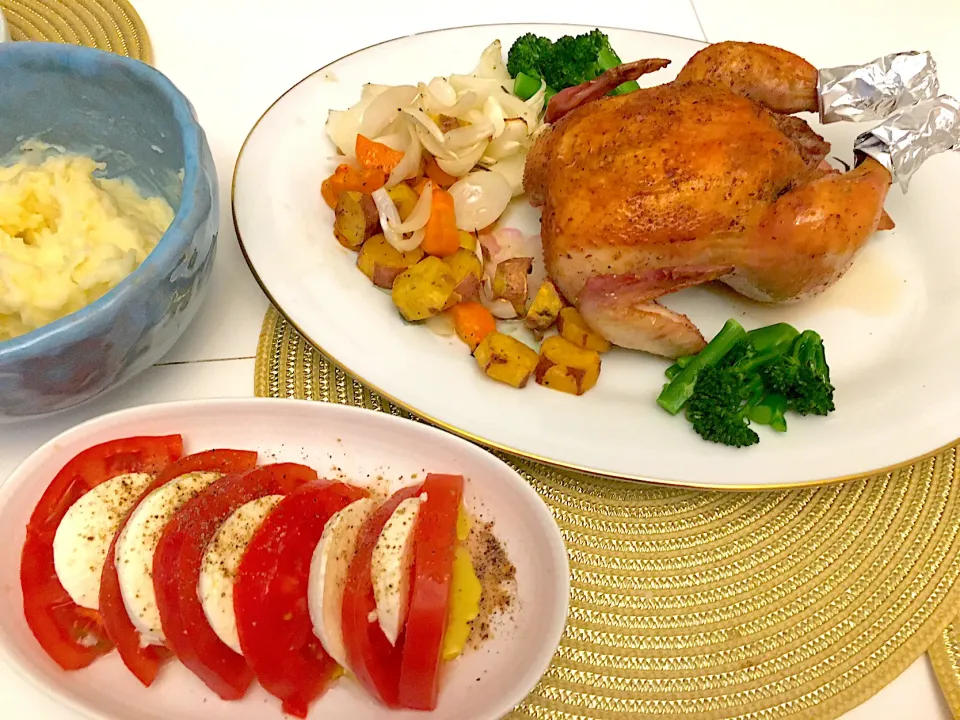 Snapdishの料理写真:Roasted chicken with delicious roasted vegetables|PeachPieさん