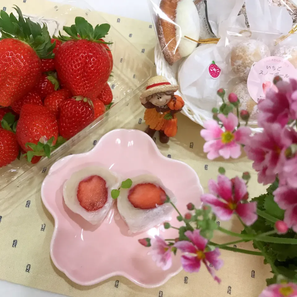 Snapdishの料理写真:いちご大福🍓|TAYOKOさん