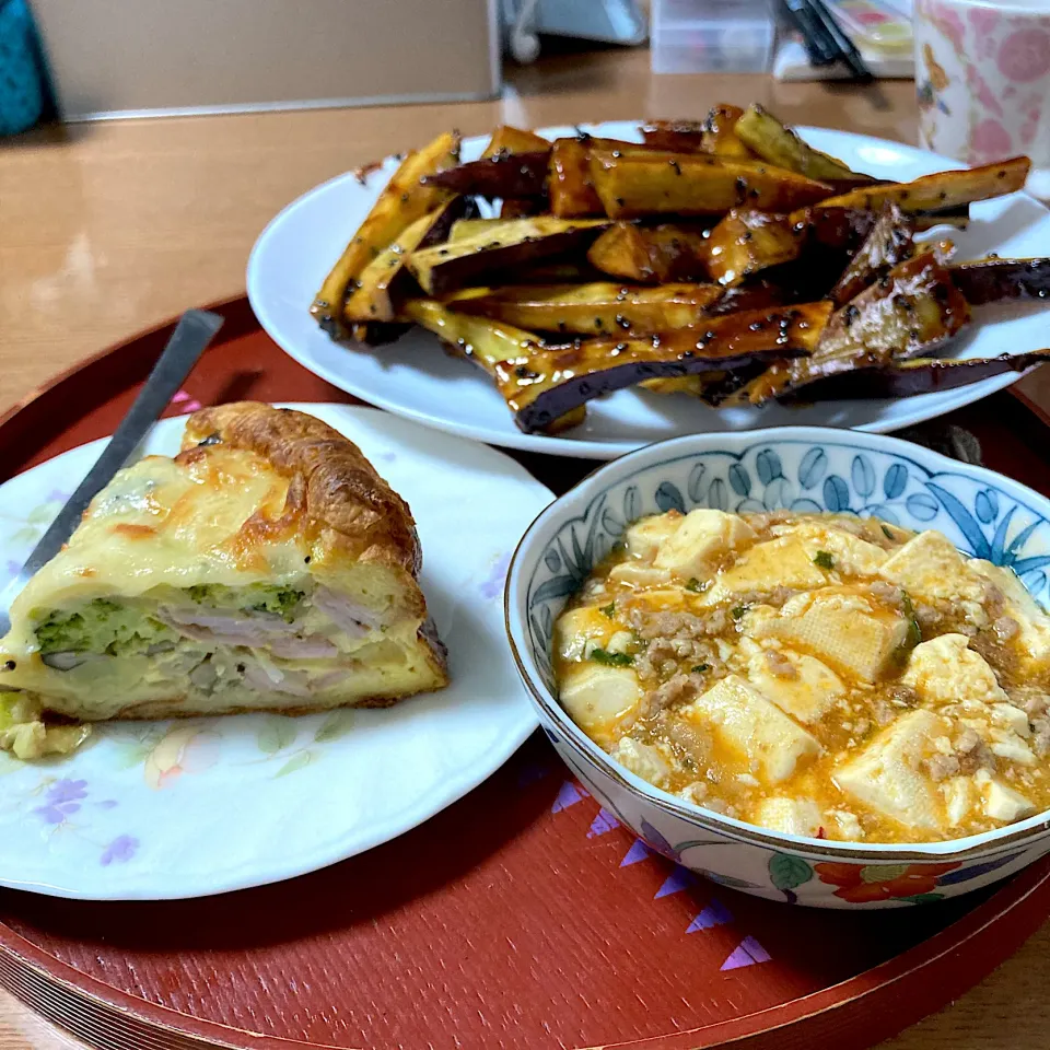 Snapdishの料理写真:麻婆豆腐とキッシュ|akkoさん