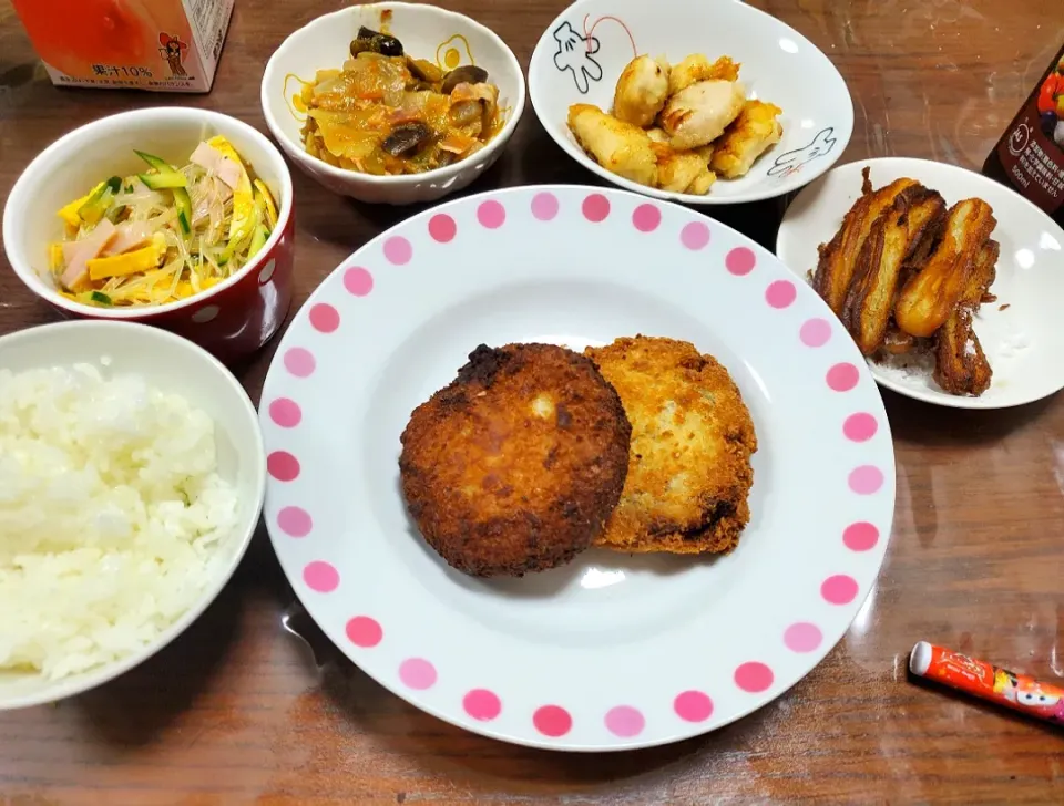 Snapdishの料理写真:メンチカツ、ラタトゥイユ、春雨サラダ、ガーリック醤油マヨチキン|みーさん