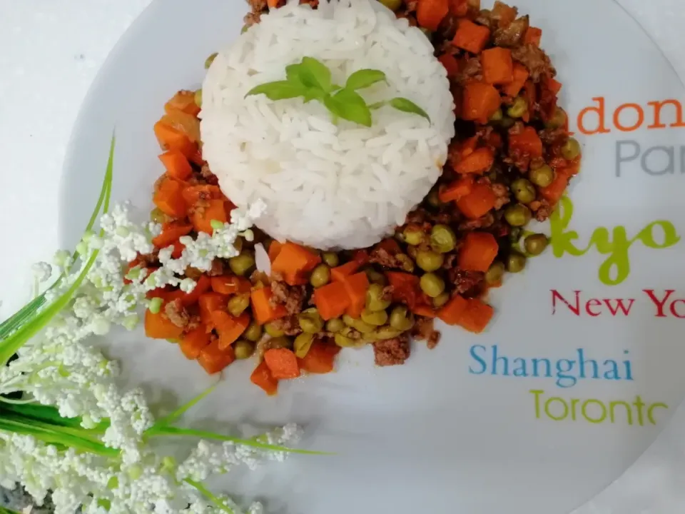 Peas and rice dish|Christelle S. Karamさん