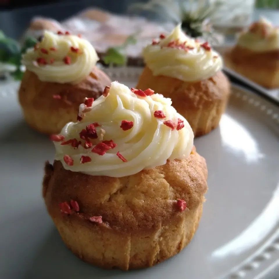 クリチクリームのカップケーキ🧁|とまと🍅さん