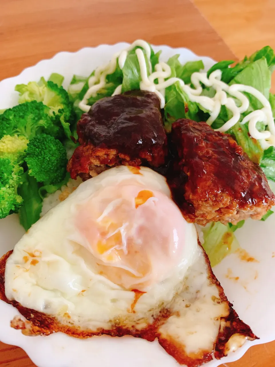 Snapdishの料理写真:お昼ご飯はロコモコ丼❣️|Satokoさん