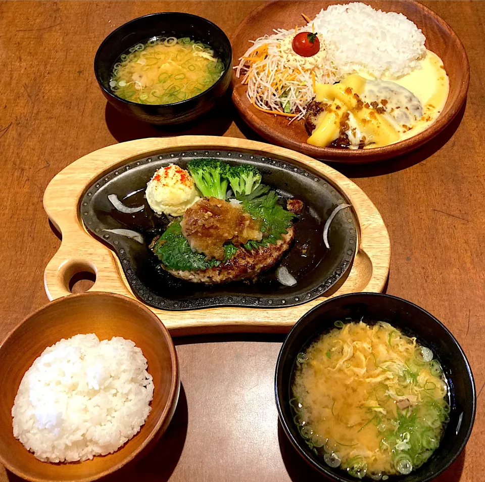 Snapdishの料理写真:ど〜しても食べたくなったびっくりドンキーのハンバーグ😅❤️|かぴかぴさん