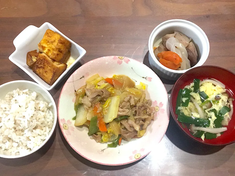 白菜と豚肉のあんかけ ニラたまスープ 蓮根の煮物 旦那さん作生揚げの甘辛焼き|おさむん17さん