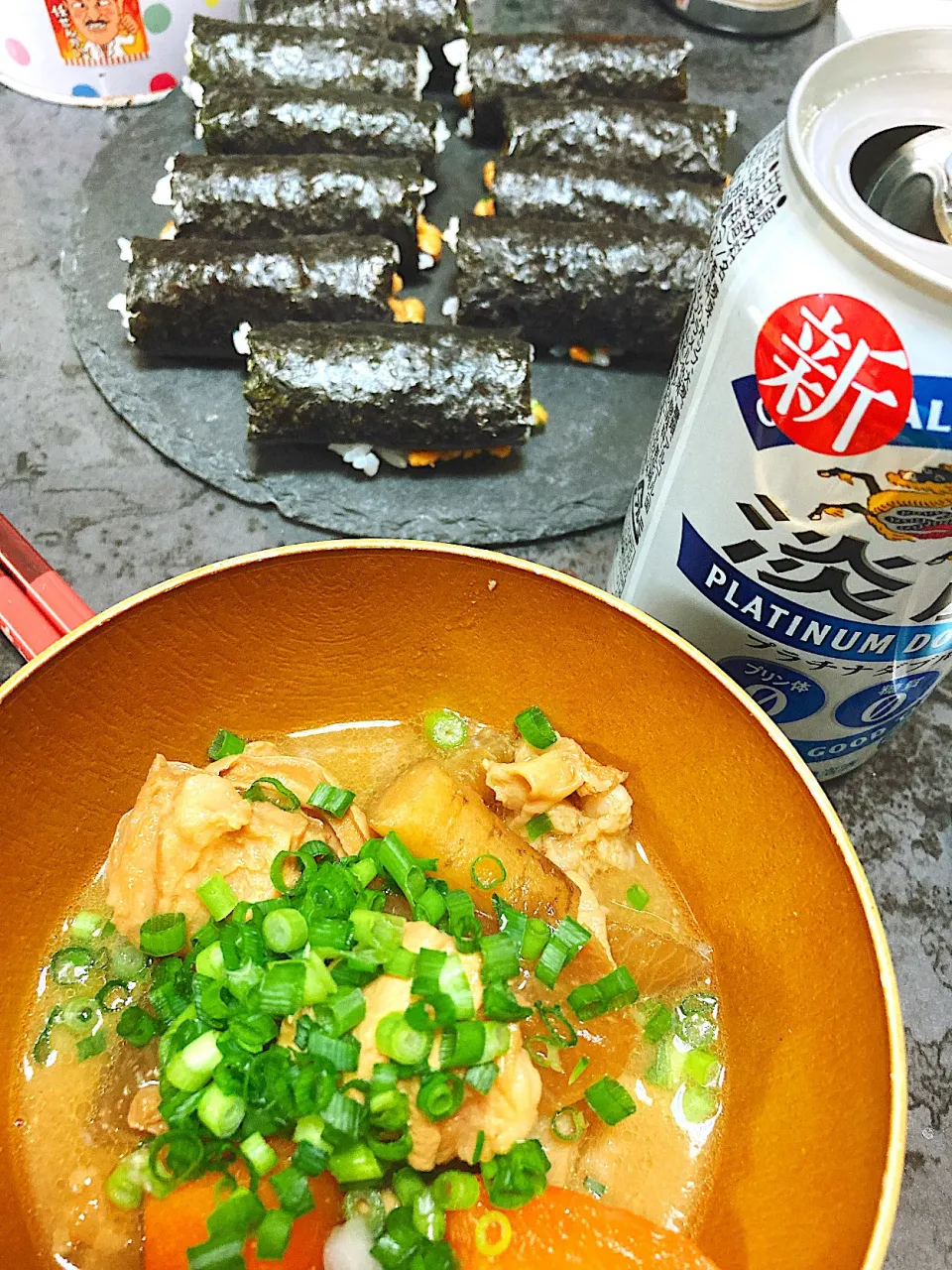 牛もつ煮と納豆巻き🍻|しろこ🐾໊さん