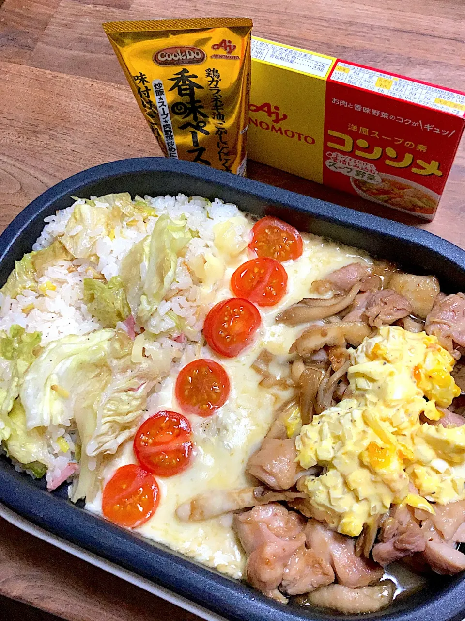 Snapdishの料理写真:レタスチャーハン×とり焼肉炒め|ららんなさん