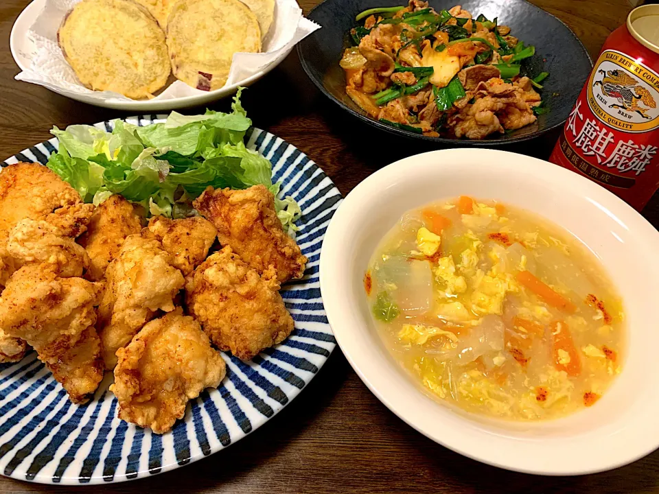 鶏胸肉の唐揚げ、酸辣湯風白菜スープ、豚キムチ、さつまいも天|なちゃむさん