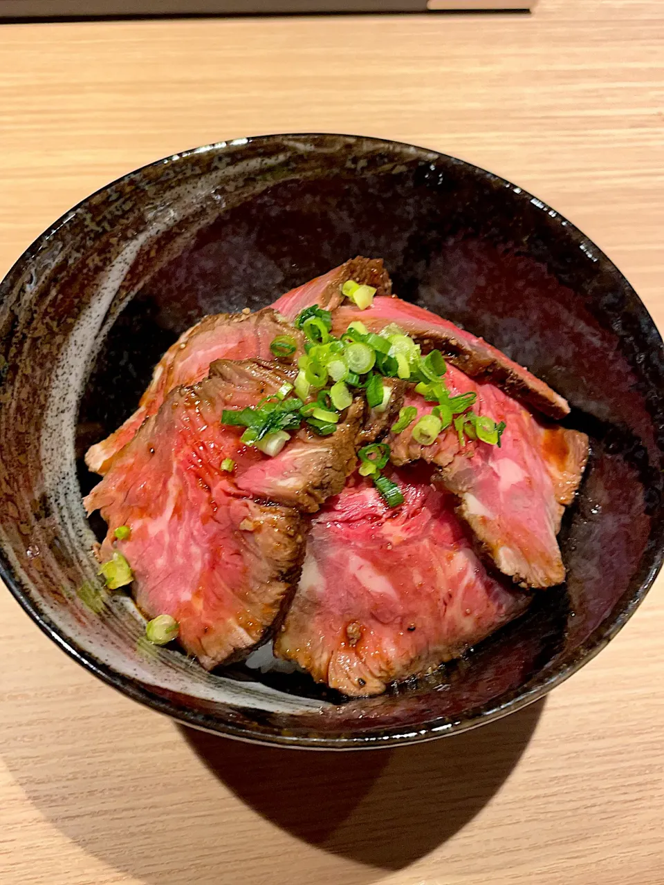 ローストビーフ丼|チビ狼さん