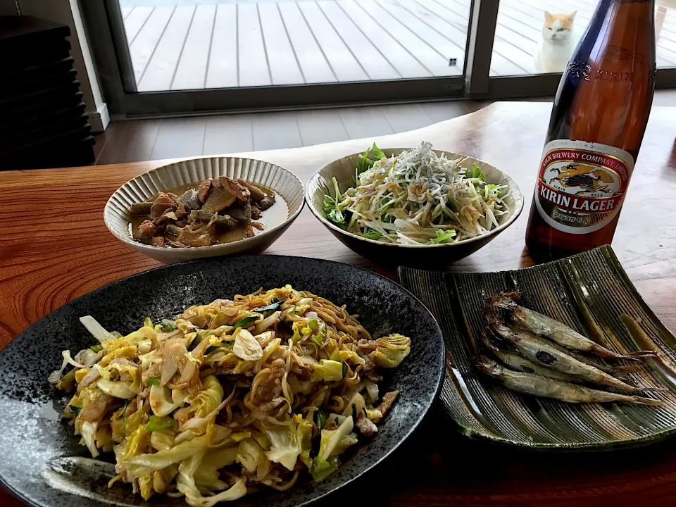 Snapdishの料理写真:2021.1.24 焼きそばランチ🍻🍻🍻|ゆみずさん