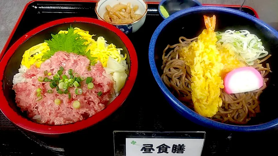 ネギトロ丼＆海老天そばセット|nyama1さん