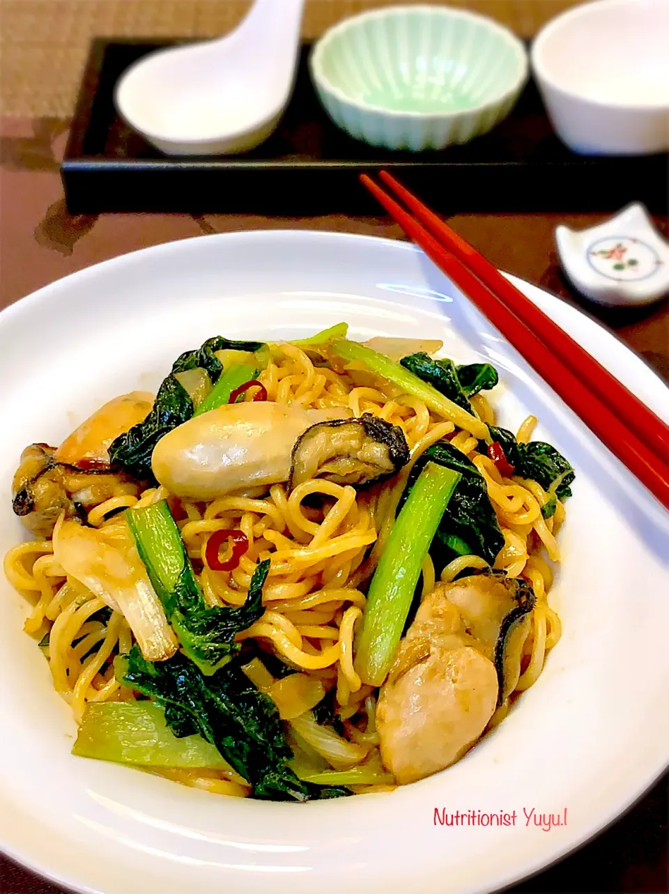 牡蠣とター菜のＷオイスター焼きそば|ゆーこどんさん