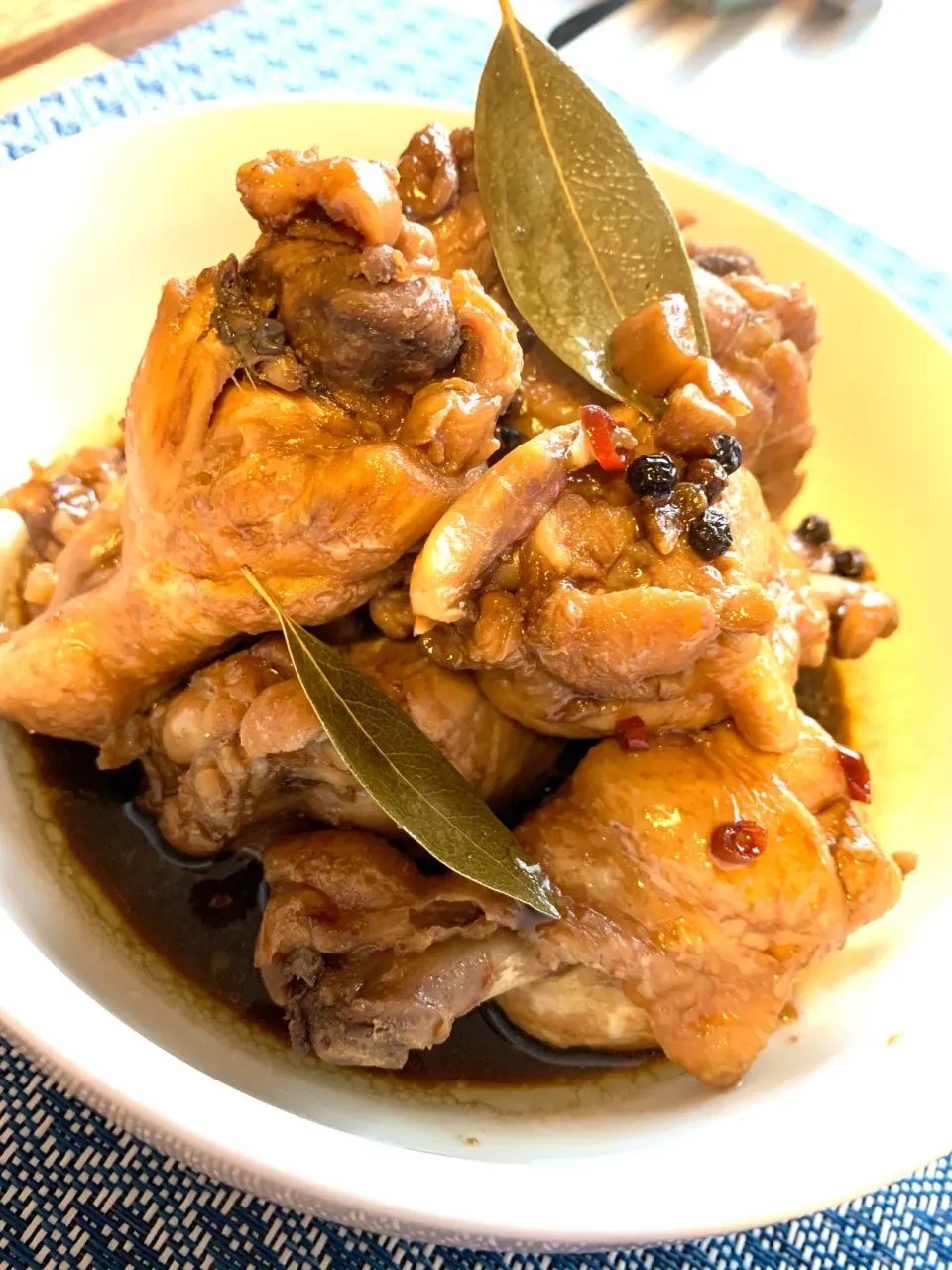 Chicken adobo|Leslie Shikeさん