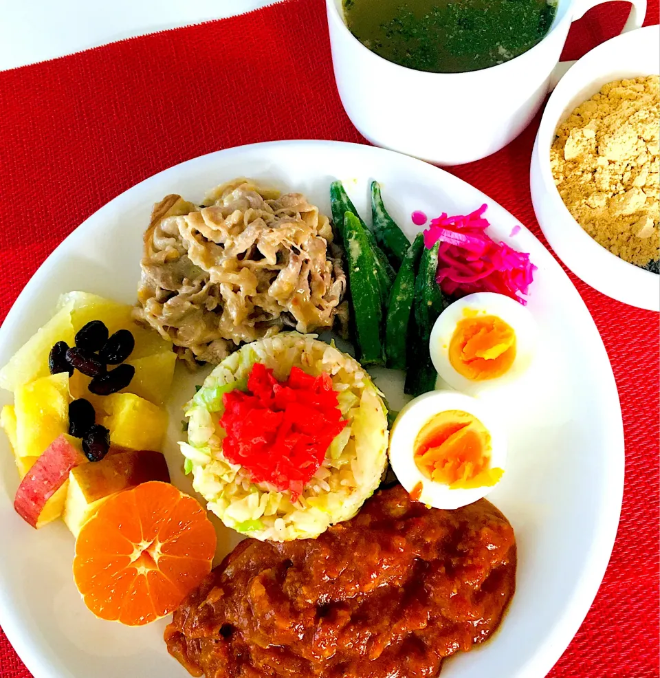 173日目の朝カレー😋👍キャベツチャーハン😋牛脂と鶏ガラスープで味付け👍❤️美味い😋茹で牛肉の芝麻醬和え😋薬膳鶏ガラスープ😋もち麦きな粉ヨーグルト😋👍❤️🙏|HAMI69さん